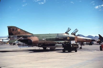 https://www.angelfire.com/dc/jinxx1/Phantoms/F-4E_68-0400__57th_FWW___Nellis__Jul_80___1a.jpg