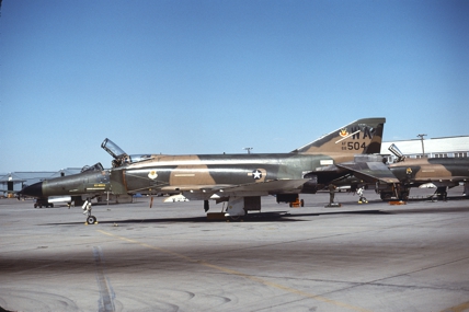 https://www.angelfire.com/dc/jinxx1/Phantoms/F-4E_68-0504__57th_FWW___Nellis__Jul_80___1a.jpg