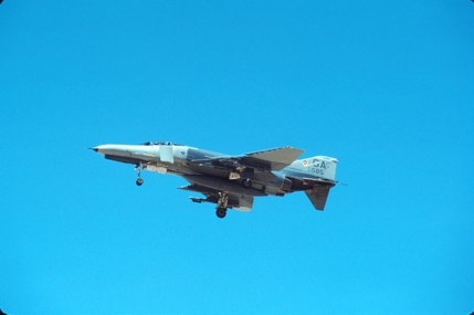https://www.angelfire.com/dc/jinxx1/Phantoms/F-4E_69-7585__35th_TFW___George__Aug_90___1a.jpg