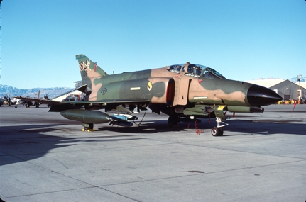 https://www.angelfire.com/dc/jinxx1/Phantoms/F-4E_72-0136__4th_TFW___Nellis__Jan_83___1a.jpg