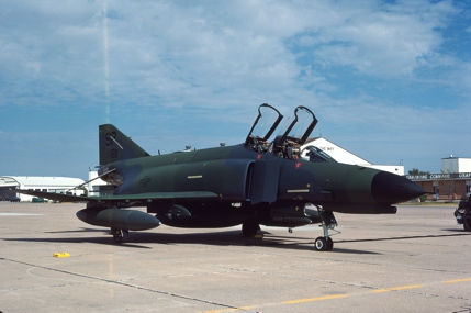 https://www.angelfire.com/dc/jinxx1/Phantoms/F-4E_72-0159__52nd_TFW___Reese__Nov_87___1a.jpg