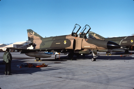 https://www.angelfire.com/dc/jinxx1/Phantoms/F-4E_73-1165__4th_TFW___Nellis__Jan_83___1a.jpg