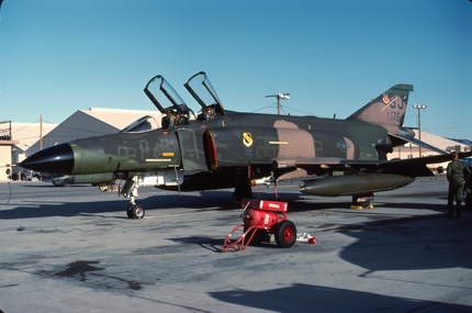 https://www.angelfire.com/dc/jinxx1/Phantoms/F-4E_73-1176__4th_TFW___Nellis__Jan_83___1a.jpg