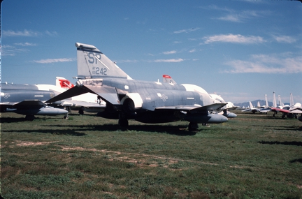https://www.angelfire.com/dc/jinxx1/Phantoms/F-4G_69-0242__52nd_TFW___AMARC__Apr_93___1a.jpg