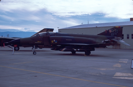 https://www.angelfire.com/dc/jinxx1/Phantoms/F-4G_69-0251__37th_TFW___Holloman__Nov_86___1a.jpg
