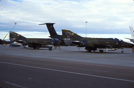 https://www.angelfire.com/dc/jinxx1/Phantoms/F-4G_69-0252__37th_TFW___Holloman__Oct_86___2a.jpg