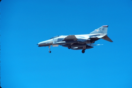 https://www.angelfire.com/dc/jinxx1/Phantoms/F-4G_69-0261__37th_TFW___George__Aug_89___2a.jpg