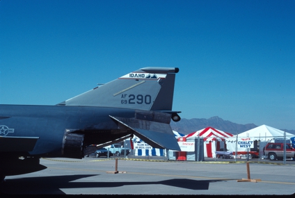 https://www.angelfire.com/dc/jinxx1/Phantoms/F-4G_69-7290__190th_TFS___Biggs__Oct_92___3a.jpg
