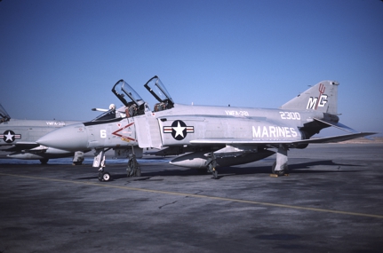 https://www.angelfire.com/dc/jinxx1/Phantoms/F-4N_152300__VMFA-321___ELP__Jan_81___2a.jpg
