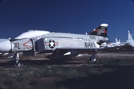 https://www.angelfire.com/dc/jinxx1/Phantoms/F-4N_152310__VF-51___MASDC__Dec_78___1a.jpg