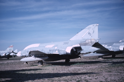 https://www.angelfire.com/dc/jinxx1/Phantoms/F-4S_153910__VMFA-212___AMARC__Apr_87___1a.jpg