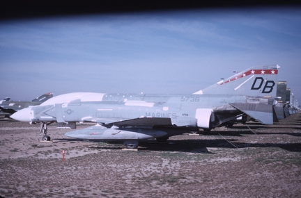 https://www.angelfire.com/dc/jinxx1/Phantoms/F-4S_155736__VMFA-235___AMARC__Sep_89___1a.jpg