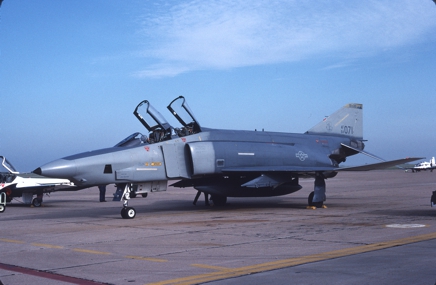 https://www.angelfire.com/dc/jinxx1/Phantoms/RF-4C_64-1071__192nd_TRS___Reese__Nov_91___1a.jpg
