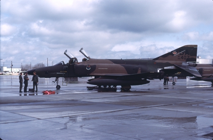 https://www.angelfire.com/dc/jinxx1/Phantoms/RF-4C_66-0407__67th_TRW___Bergstrom__Feb_83___1a.jpg