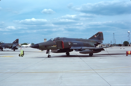 https://www.angelfire.com/dc/jinxx1/Phantoms/RF-4C_72-0154__67th_TFW___Bergstrom__Apr_85___1a.jpg
