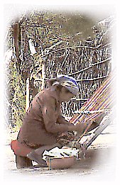 Mujer mapuche en el telar