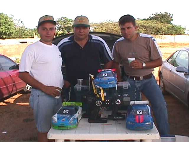 De Izquierda a Derecha:
Carlos Herrera, Teo Herrera y Rafael Graterol
