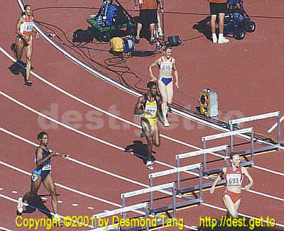 (8th IAAF Championships photo Women 400 hurdles 02)   
