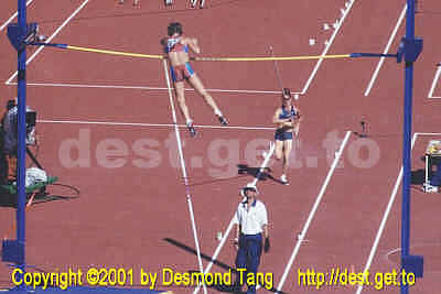 (8th IAAF Championships photo Women Pole Vault 03b
816  Stacy Dragila USA )   