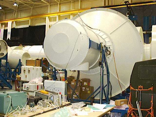 Airlock from crew lock