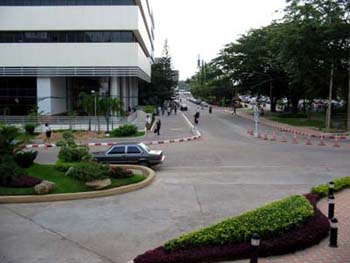 road outside the hospital