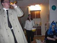 Click to see big picture (640x480 pixels; 60 KB)