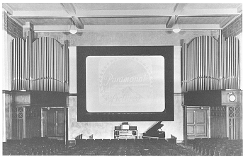 Woodley's Optic Theatre in Los Angeles contained a small Murray M. Harris instrument. Chamber positioning suggests that the organ was installed after the house was built. --from the Encyclopedia of the American Theatre Organ