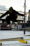 skate126.JPG (177498 bytes)