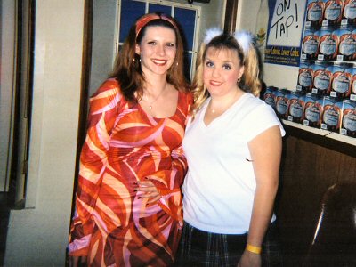 halloweencandijen.jpg (35493 bytes)