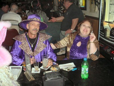 halloweenft.jpg (38391 bytes)