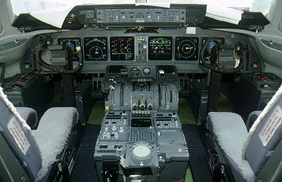 MD-11 Cockpit