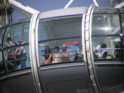 The london Eye taken at 969mm using an Olympus TCON-17 1.7x teleconverter and an Olympus VF-KL2 stacked