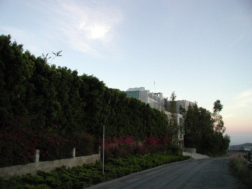 FFrontRoad2.jpg (42979 bytes)