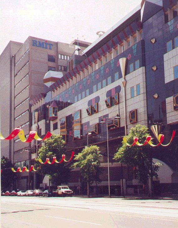 VanPic4.jpg (133137 bytes)