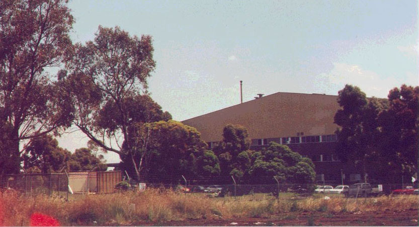 VanPic8.jpg (107972 bytes)