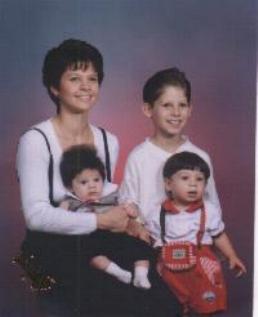 This is a dear friend of mine and her 3 handsome boys.  Her oldest had leukemia and passed away a few months ago.. pls keep them in your prayers