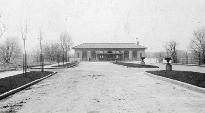 NYW&B Esplanade South