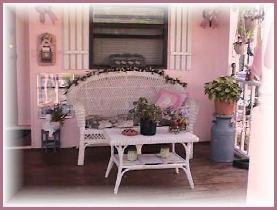 I do all my own decorating too!!