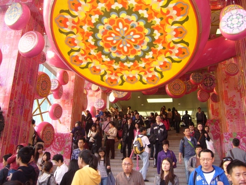 World largest sailing ship in Hong Kong