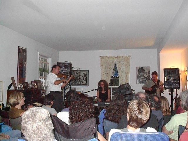 Juskus1.jpg (91868 bytes)