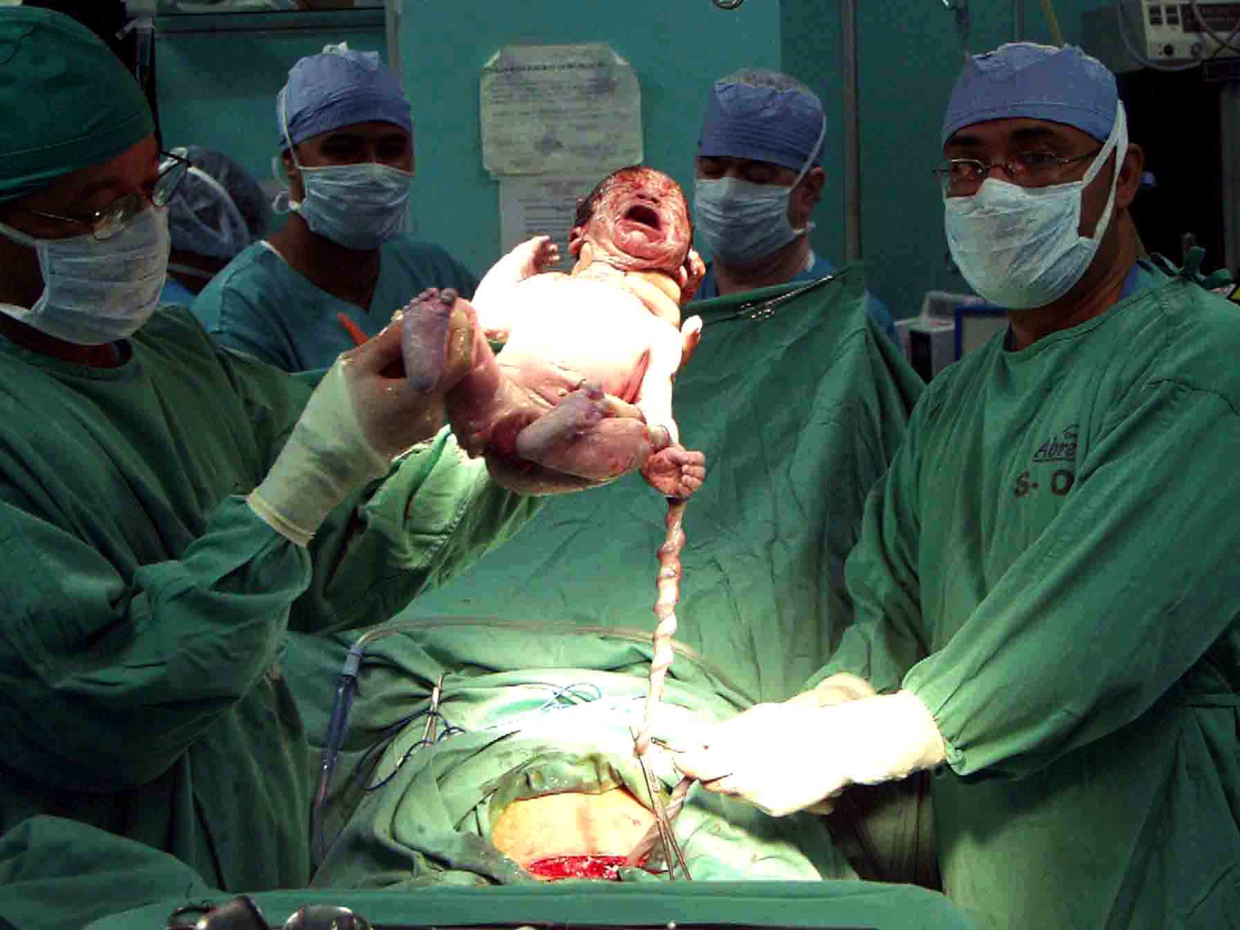 DOZZIER PROGRAMA T.V "LA VIDA MISMA" con MYRNA PICHARDO-FOTO EXCLUISVA DE PALMERA 131.