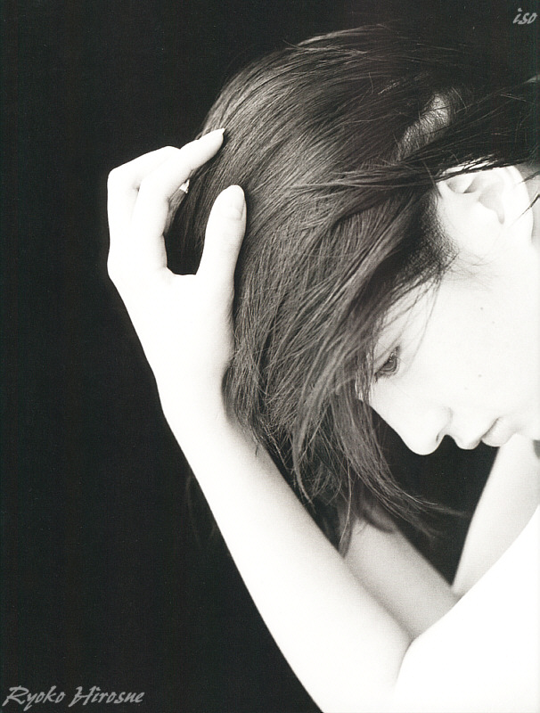 hirosue_ryoko_relax_09.jpg