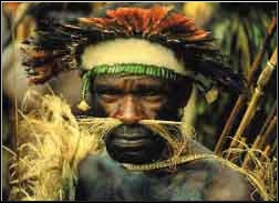 Chasseur de t�tes de Nouvelle-Guin�e