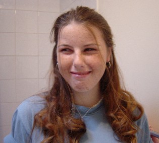 tam's makeover with wavey hair. went seriously wrong if u ask me;) 1/6/03