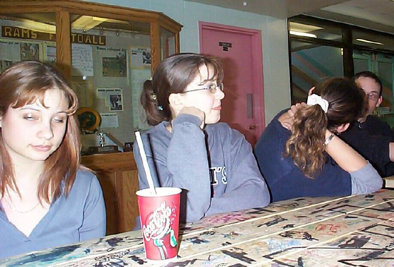 This is the best picture I could get of Aylin... she didn't want her picture taken! But I got her! MWa ha ha ha ha!!! (You look tired Jess! lol)