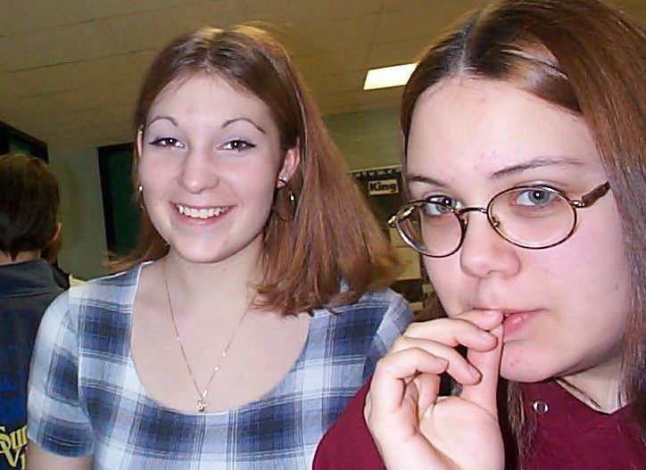 Yup.. Here they are! Trisha and Jo! What are ya smokin there Jo? LMAO.. J/K! 