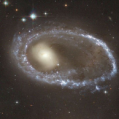 Galaxy AM 0644-741