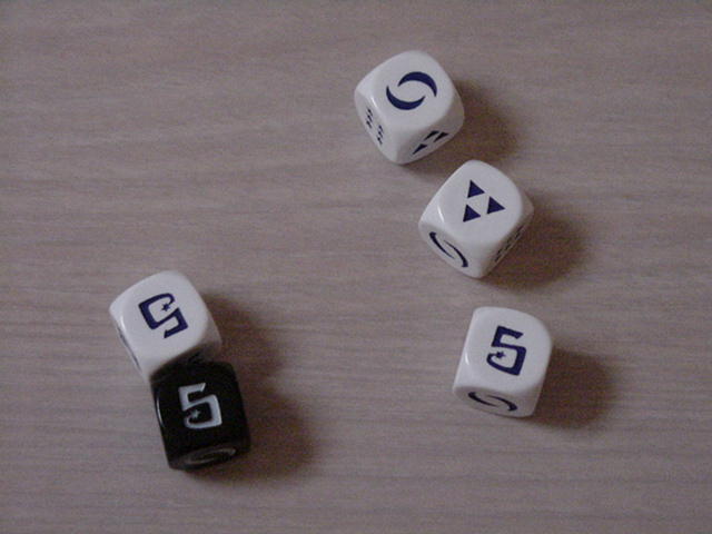 not a flash... the 3rd 5 was rolled separately.