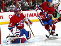 Carolina tries to get one past Th�odore