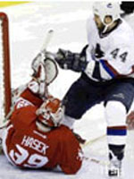 Todd Bertuzzi puts one past Hasek